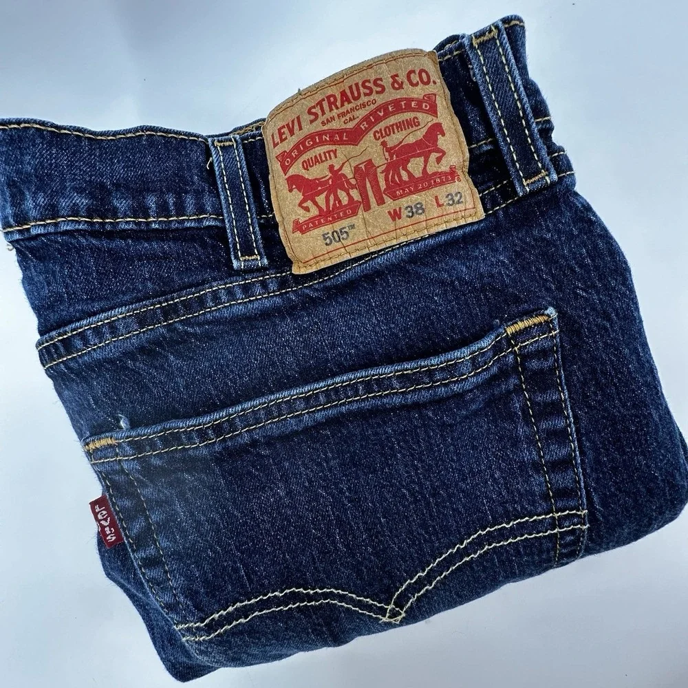 Levi's 505‎ Jeans Mens 38x32 Medium Wash Denim Classic Zip Fly
